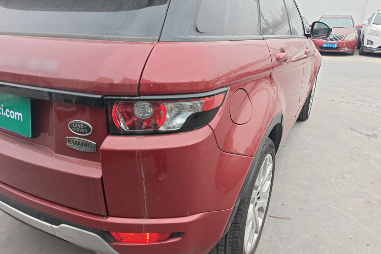 路虎 揽胜极光(进口) 2014款 2.0T 5门耀动版车身外观9