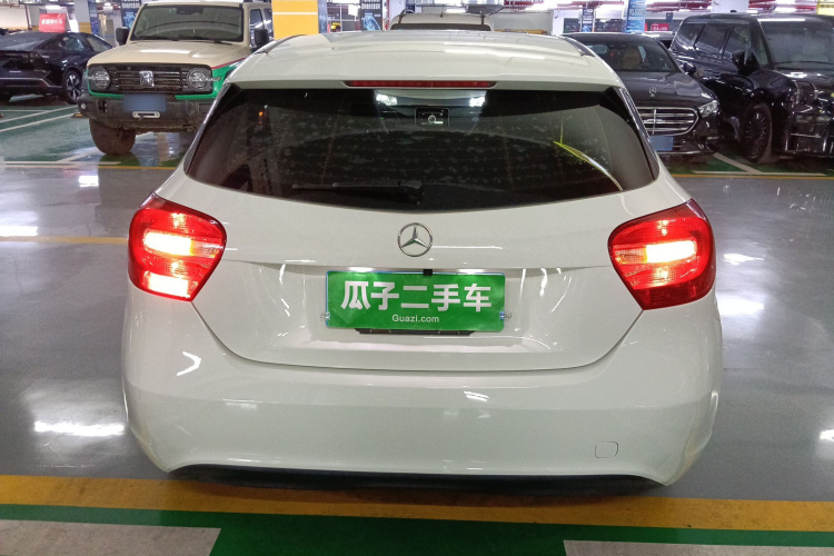 奔驰A级(进口) 2015款 A 180 标准型车身外观6004