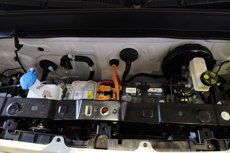 吉利银河 2024款 熊猫mini 200km 耐力熊机舱底盘24