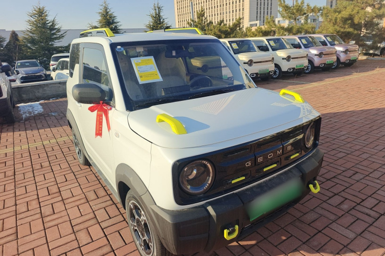 吉利银河 2025款 210km 熊猫骑士车身外观3