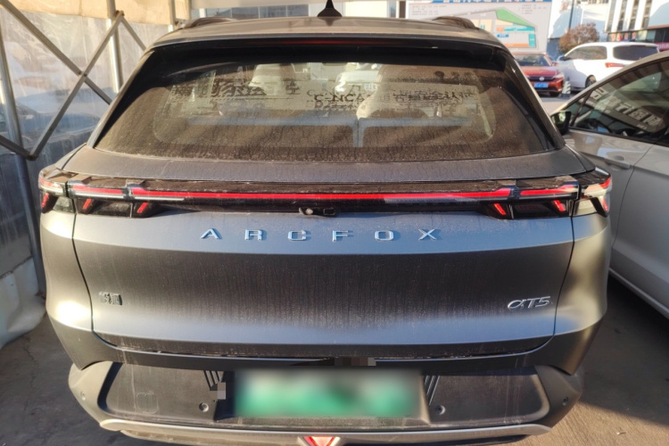 ARCFOX极狐 极狐 阿尔法T5(ARCFOX αT5) 2024款 660 MAX车身外观6