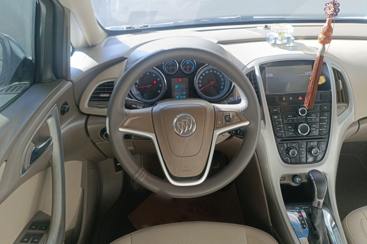 别克 英朗 2013款 GT 1.6L 自动时尚版局部细节13