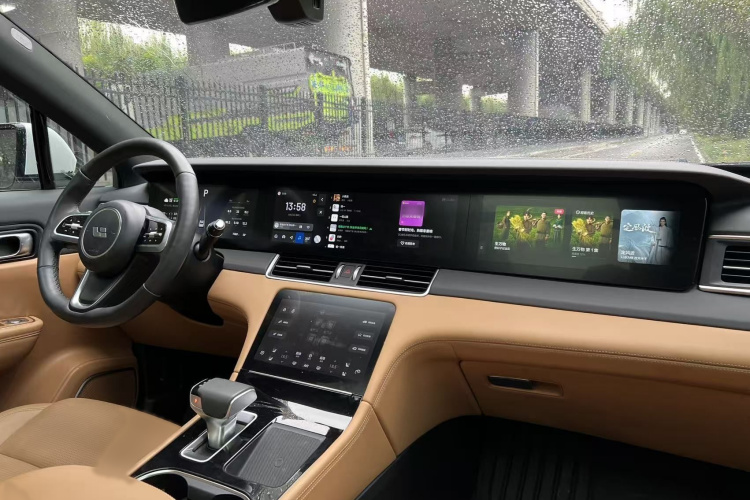 理想汽车 理想ONE 2021款 增程6座版中控内饰7009