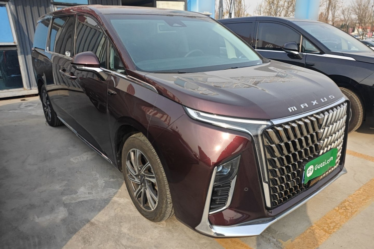 上汽大通MAXUS 大通G90 2022款 2.0T 星云七座版车身外观3