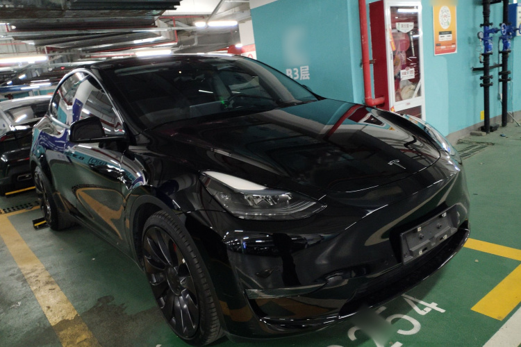 特斯拉 Model Y 2022款 Performance高性能全轮驱动版车身外观6002