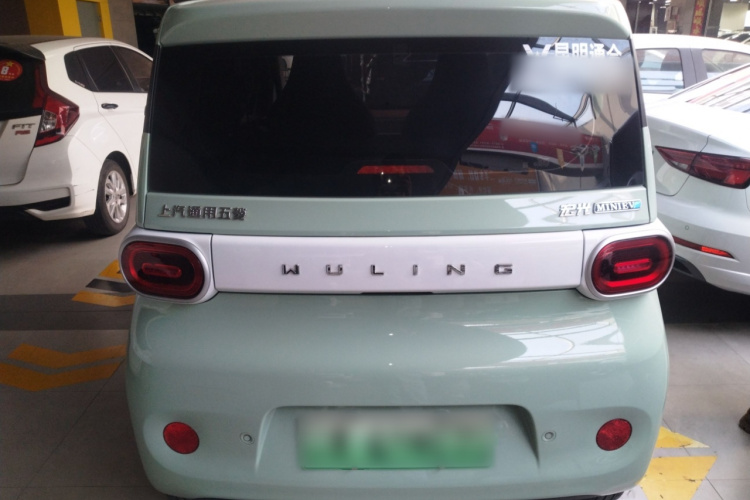 五菱汽车 宏光MINIEV 2024款 第三代 215km 青春版车身外观6