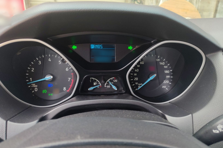 福特 福克斯 2017款 两厢 1.6L 自动舒适型智行版局部细节14