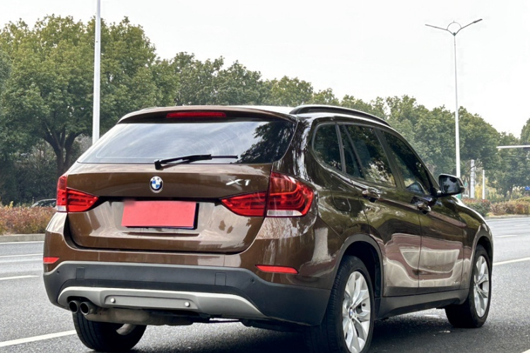 宝马X1 2014款 sDrive18i 时尚型车身外观6004