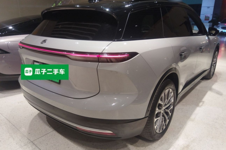 蔚来ES6 2024款 75kWh车身外观7