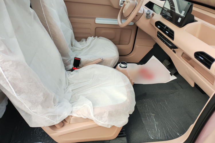 吉利银河 2024款 熊猫mini 200km 耐力熊局部细节41