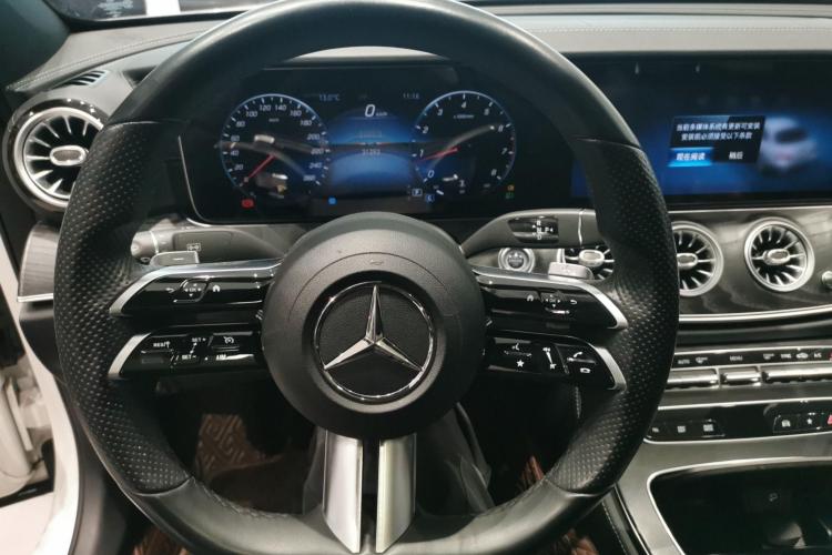 奔驰E级(进口) 2022款 E 260 时尚型运动版中控内饰13