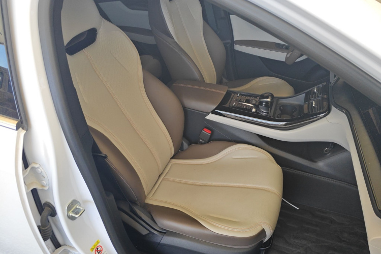 比亚迪 秦PLUS 2023款 冠军版 DM-i 55KM领先型局部细节41