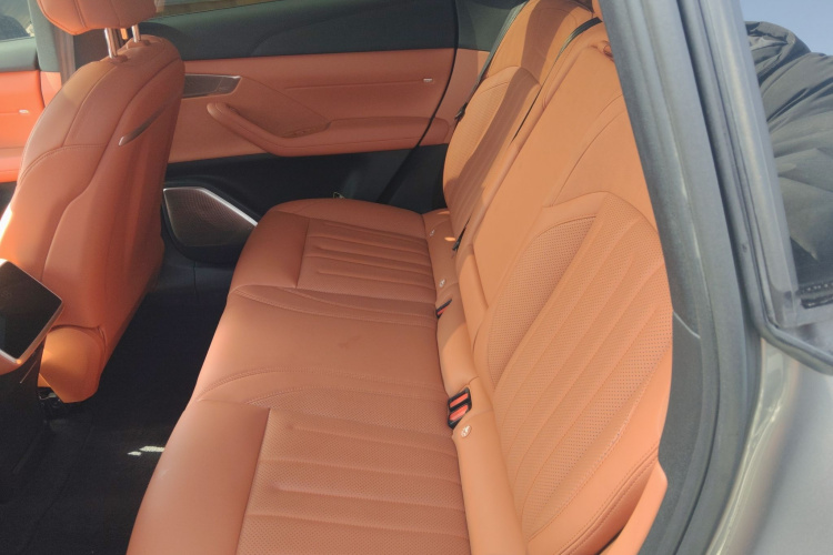 乐道L60 2024款 60kWh 后驱版中控内饰7004