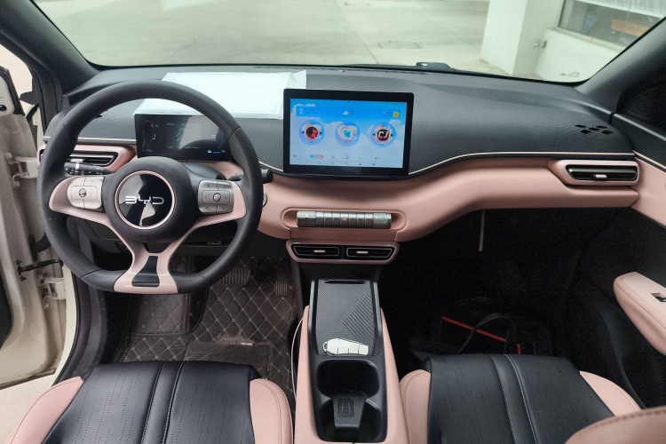 比亚迪 海鸥 2024款 荣耀版 305km 活力版中控内饰7002