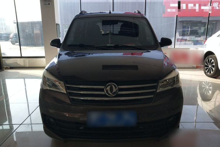 东风风光 风光330 2019款 1.5L手动实用型II 国VI车身外观2