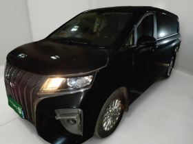 BAW北汽制造 锐胜王牌M7 2023款 2.0L 自动长轴商务型 7座