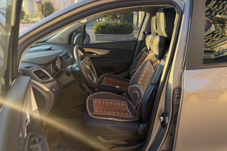 别克 昂科拉 2013款 1.4T 手动两驱进取型中控内饰7007