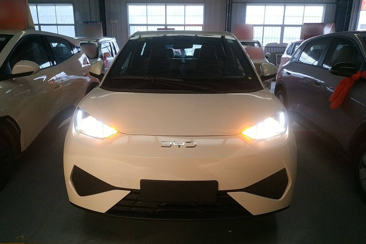 比亚迪 海鸥 2025款 智驾版 305km 活力版车身外观2