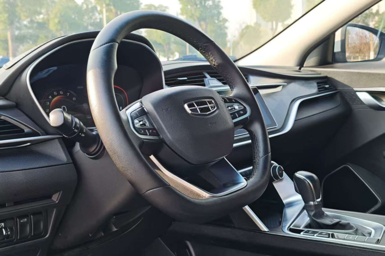 吉利汽车 缤瑞 2021款 1.4T CVT亚运版中控内饰7005