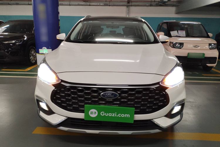 福特 福克斯 2021款 猎装版 EcoBoost 180 自动猎潮型车身外观6001