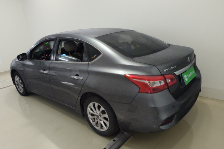 日产 轩逸 2016款 1.6XL 手动豪华版车身外观5