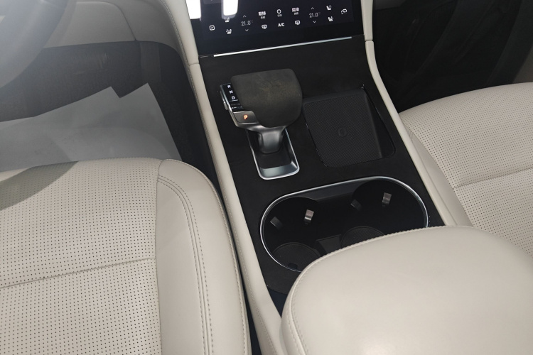 理想汽车 理想ONE 2021款 增程6座版局部细节18