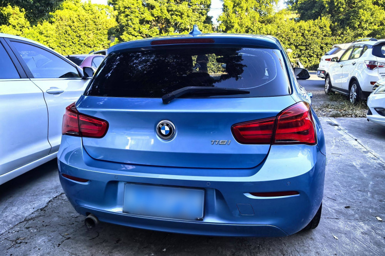 宝马1系(进口) 2016款 118i 领先型车身外观6004