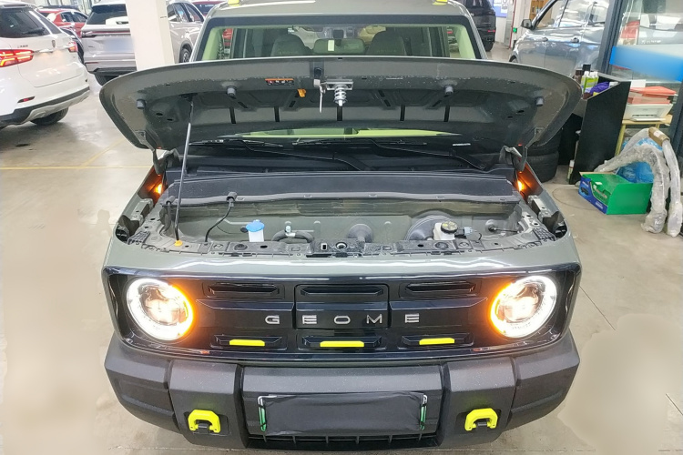 吉利银河 2024款 200km 熊猫骑士机舱底盘24