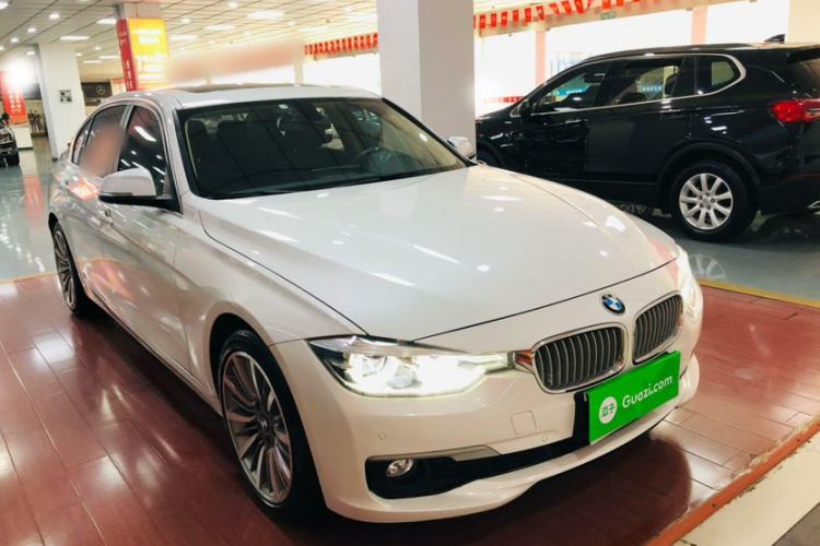 宝马3系 2019款 320Li 时尚型车身外观6006