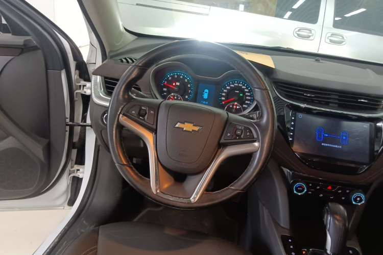 雪佛兰 迈锐宝 2018款 530T 自动风尚版中控内饰13