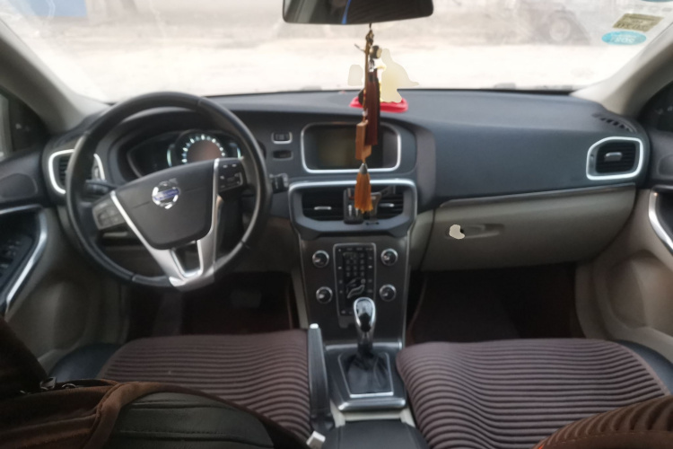 沃尔沃V40 2014款 2.0T 智雅版中控内饰12