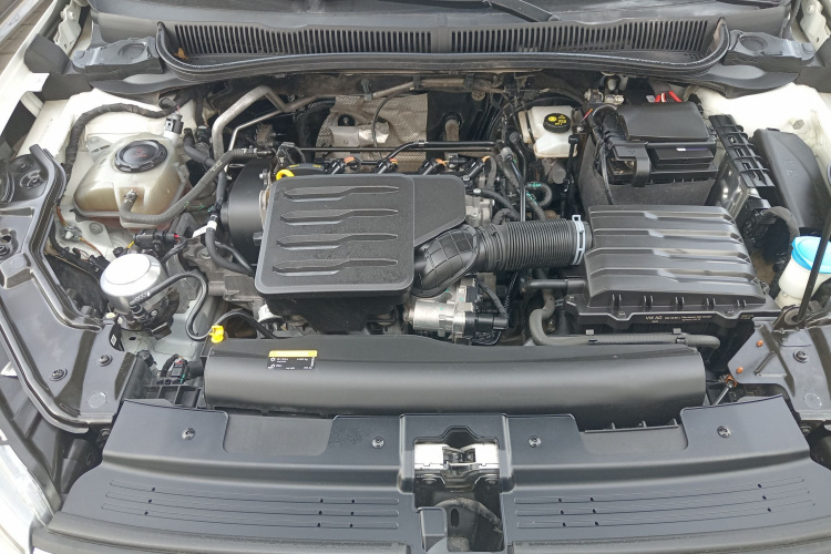 大众 朗逸 2023款 新锐 1.5L 自动新逸版机舱底盘24