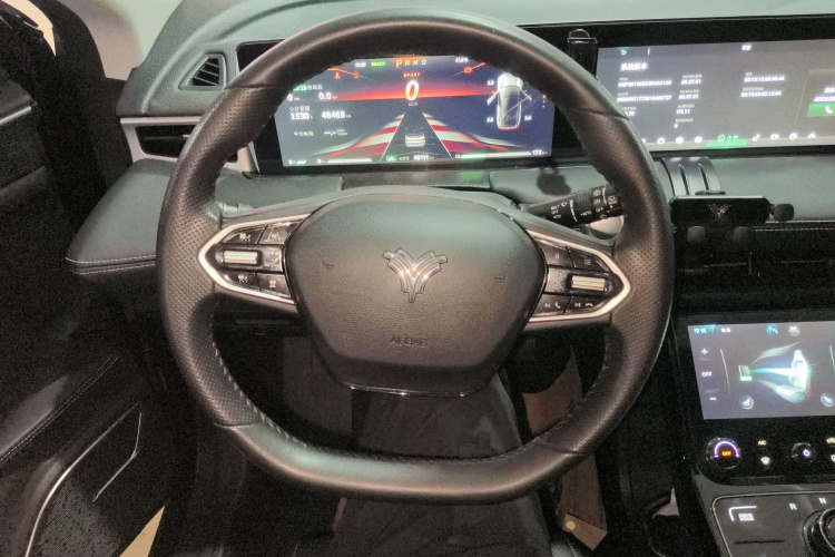 哪吒汽车 哪吒U 2021款 Pro 500 环球版中控内饰13