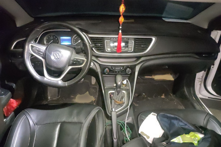 别克 英朗 2018款 18T 自动精英型中控内饰12