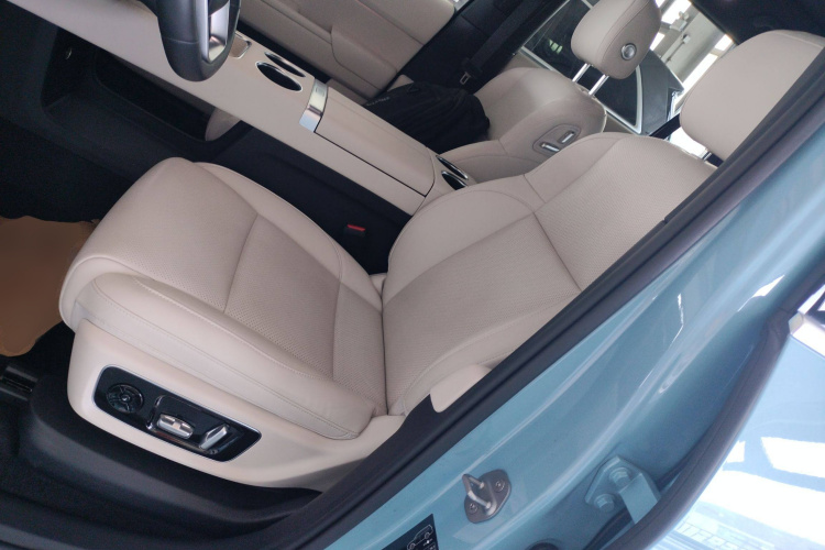 理想汽车 理想L8 2024款 Max中控内饰19