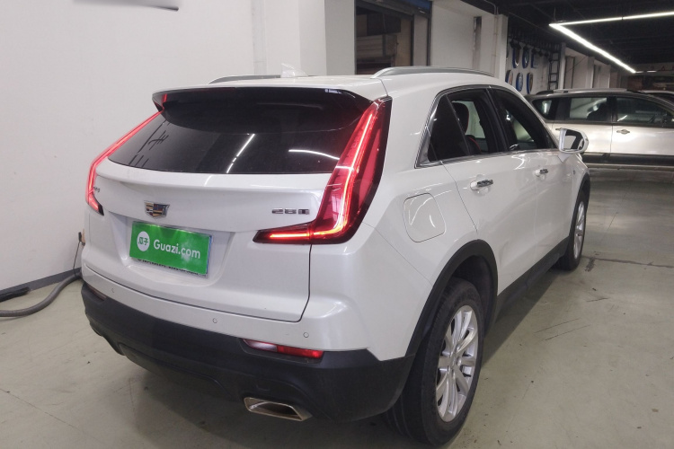 凯迪拉克XT4 2021款 28T 两驱技术型车身外观6005