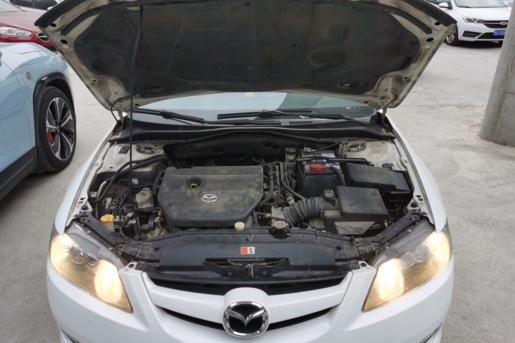 马自达6 2015款 2.0L 自动时尚型机舱底盘24