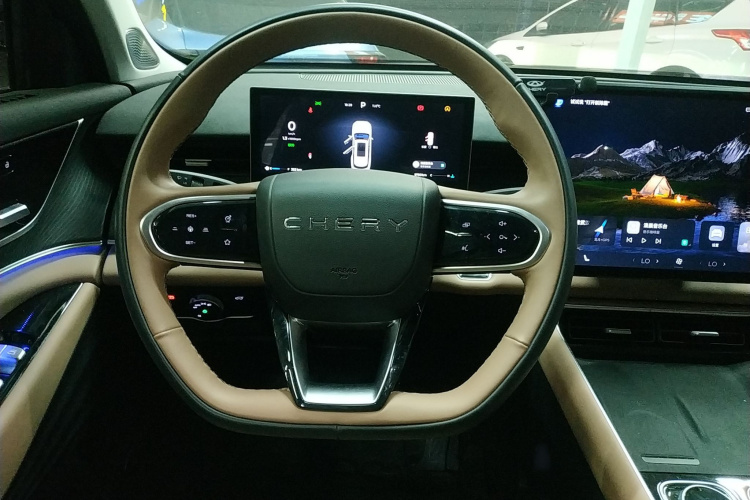 奇瑞 瑞虎8 L 2024款 2.0T 两驱豪华版 5座局部细节13