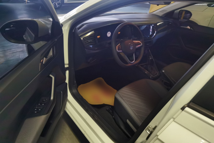 大众 朗逸 2023款 新锐 1.5L 自动出众新逸版中控内饰7003