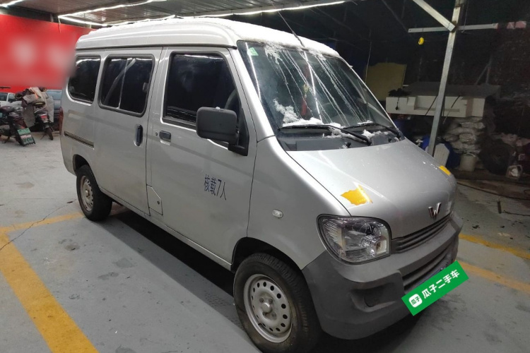 五菱汽车 五菱之光 2020款 1.2L 实用型 国VI LSI车身外观6002