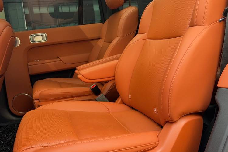 理想汽车 理想L9 2022款 Max中控内饰7004