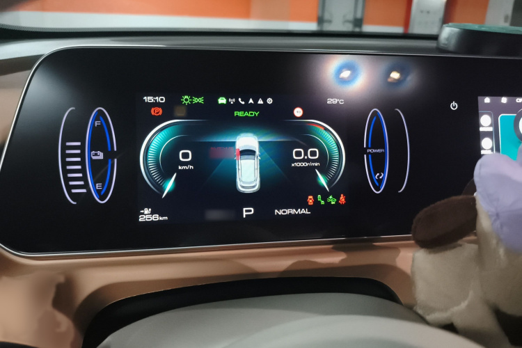 欧拉好猫 2024款 401km 尊荣型 126kW局部细节14