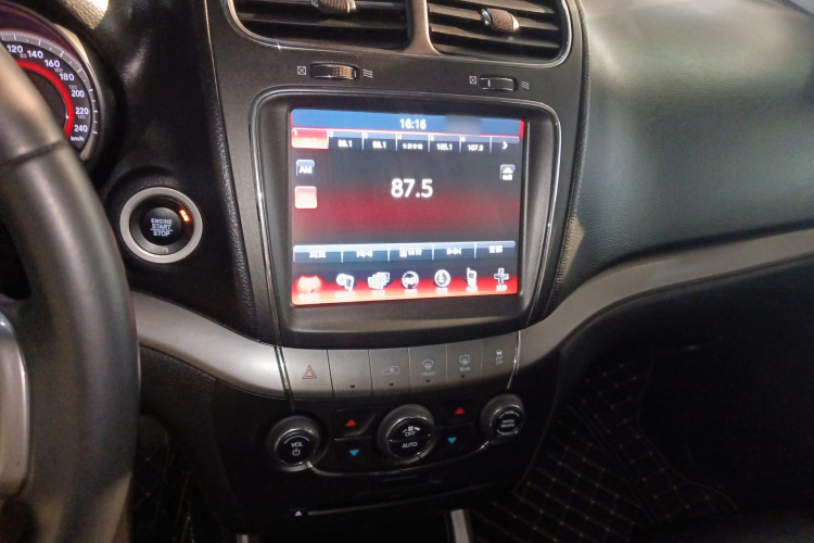 道奇 酷威 2016款 2.4L 两驱旅行版局部细节16