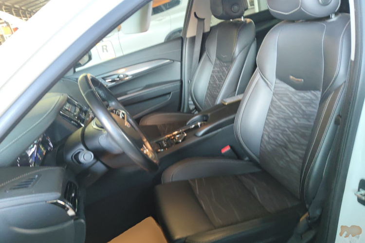 凯迪拉克ATS-L 2017款 28T 技术型中控内饰19