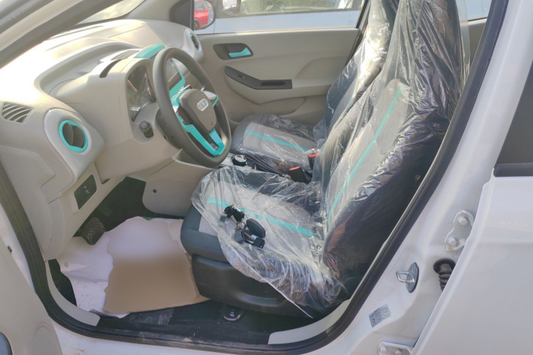 江铃集团新能源 易至EV2 2026款 PLUS+ 舒适型中控内饰19