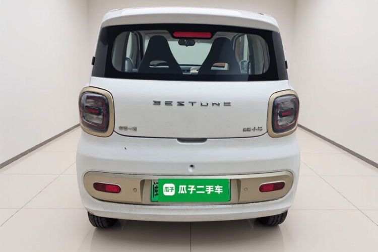 奔腾小马 2025款 222km 灵动马车身外观6