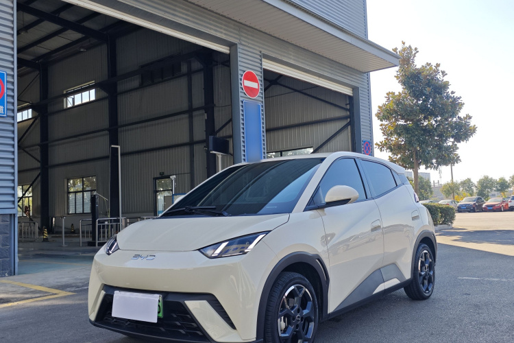 比亚迪 海鸥 2025款 305km 自由版车身外观1