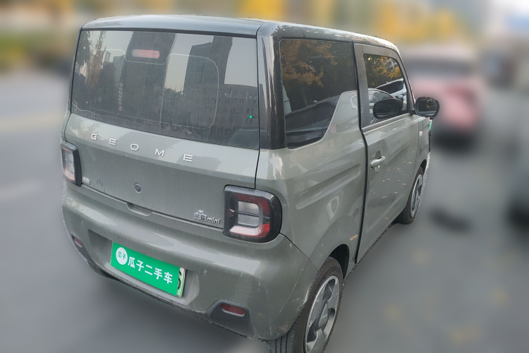 吉利银河 2023款 熊猫mini 新春版宝藏熊车身外观6005