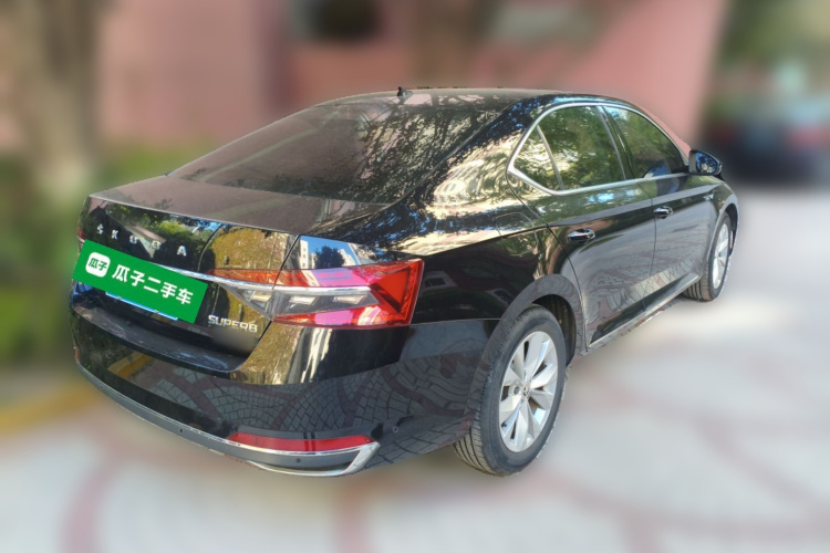 斯柯达 速派 2019款 改款 TSI330 DSG舒适版车身外观6005