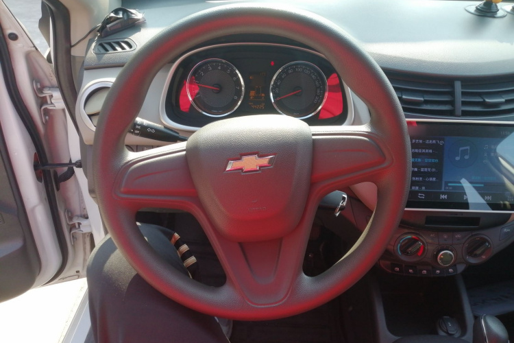 雪佛兰 2015款 赛欧3 1.3L AMT理想版局部细节13